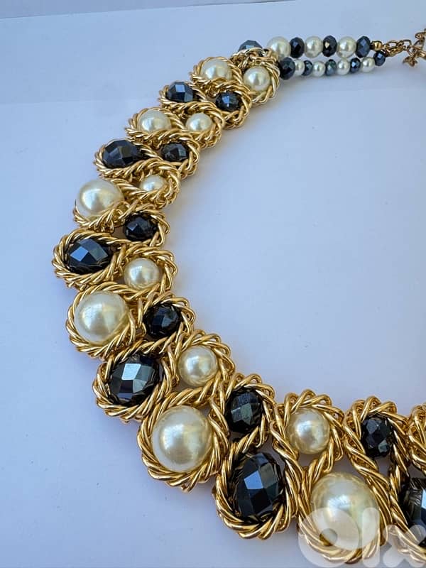 قلادة من الولو 0