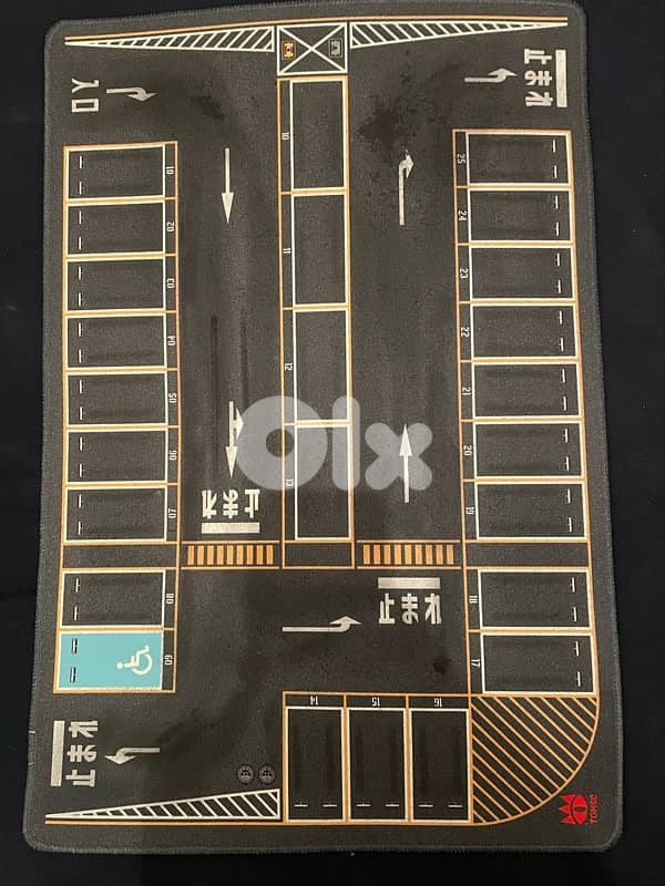 diorama parking pad for 1/64 diecast 1