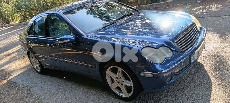 Mercedes-Benz 200 Series 2004 0