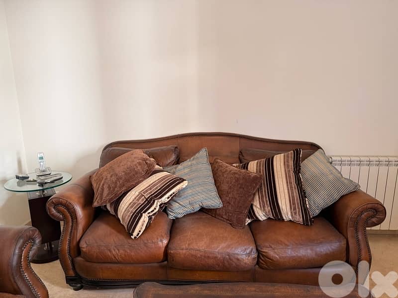 set of two sofas in brown 9