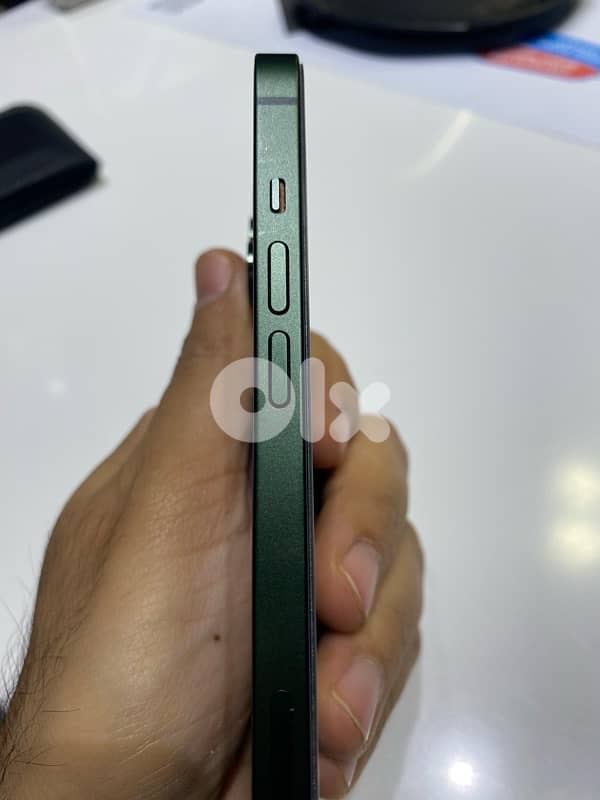 IPhone 13 128 gb battery 84% 3