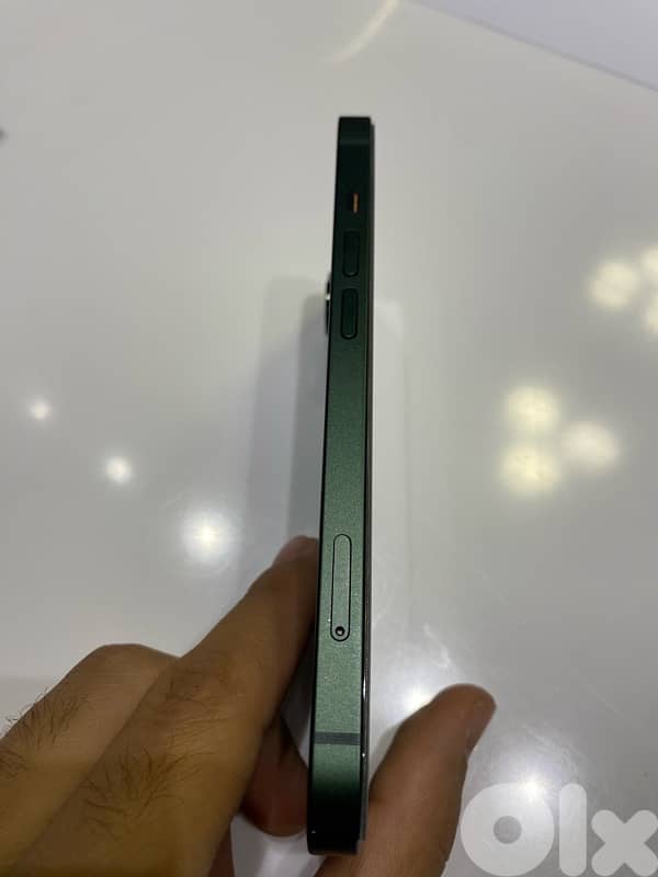 IPhone 13 128 gb battery 84% 8