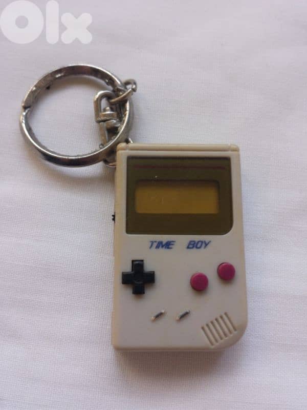Vintage Gameboy keychain watch (+Nintendo card club) - Not Negotiable 3