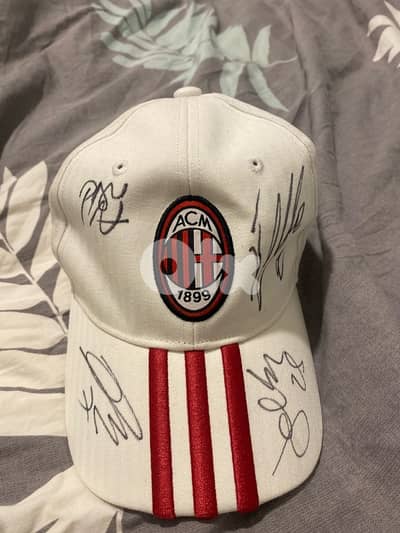 AC MILAN SIGNED HAT