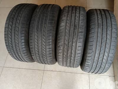 4 tires good year run flat 235/45/19