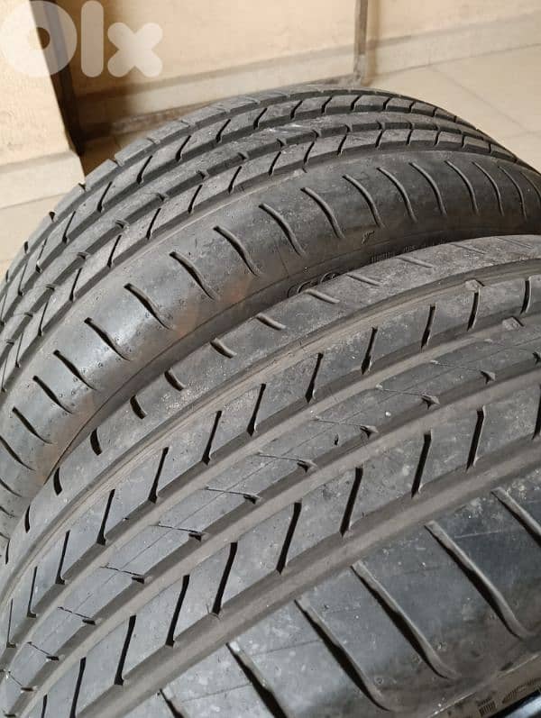 4 tires good year run flat 235/45/19 4