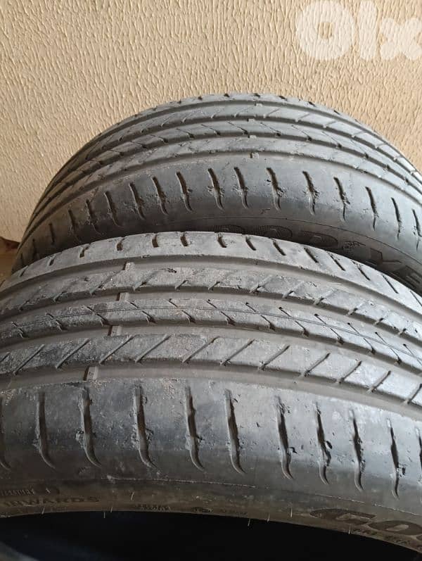 4 tires good year run flat 235/45/19 6