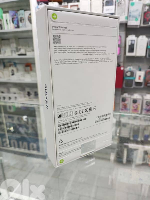 Apple iPhone 17 Pro Max 256GB 1 SIM UK (2 Years Warranty) 1