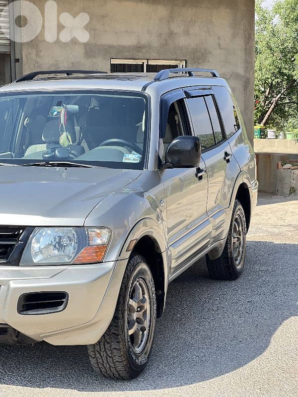Mitsubishi Pajero 2001 0
