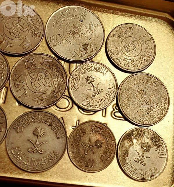 Saudi Arabia 11 old coins scrap. Lot# C-366 خردة 2