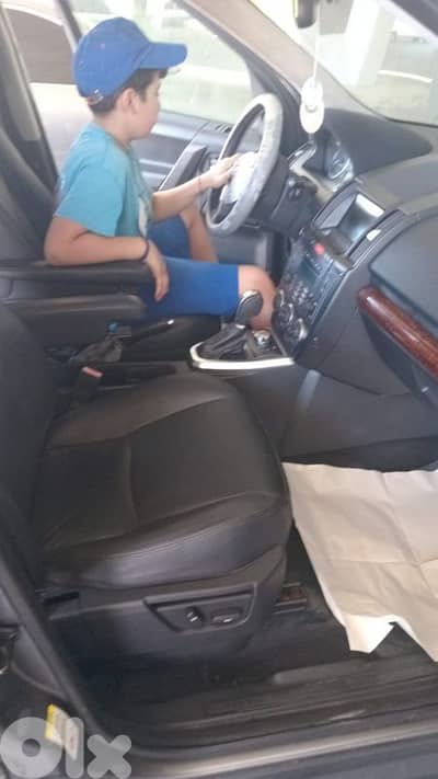 لاند روفر إل ار 2 2008