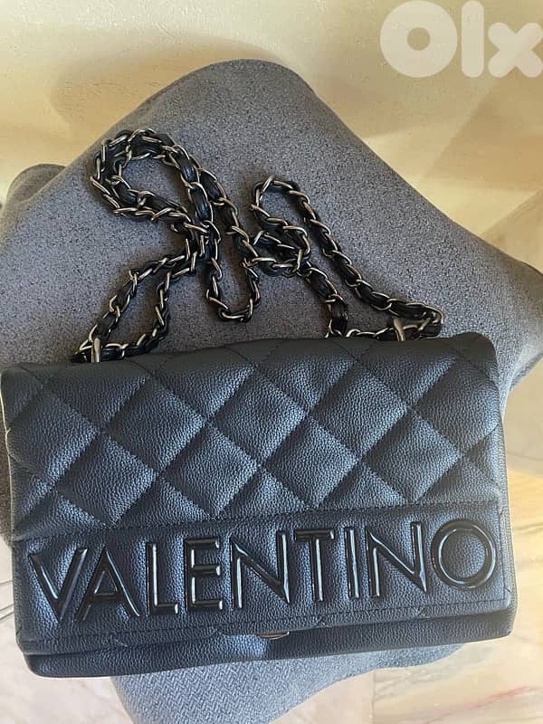 Valentino 8