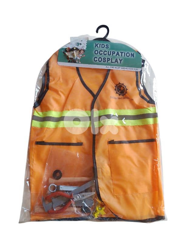 engineering department Gillett with accessories 0