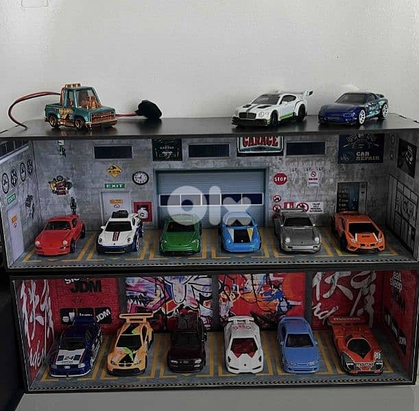 Hot Wheels garage display with lights 0