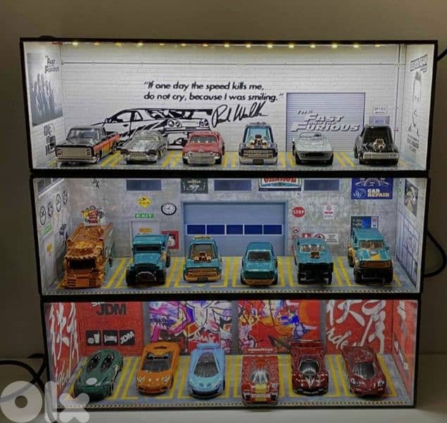 Hot Wheels garage display with lights 2