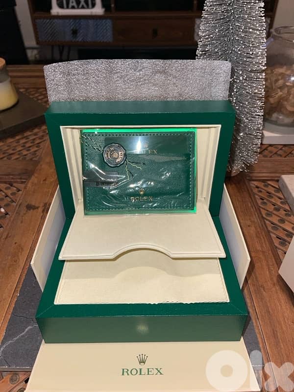 Rolex DATEJUST swiss clone 1.1 7