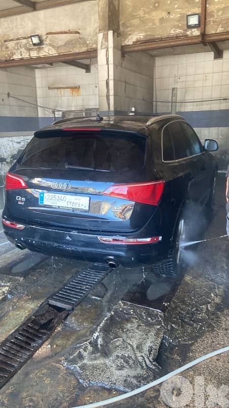 Audi Q5 2010 0