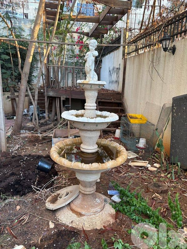 fountain-barbeque-table and seets 2