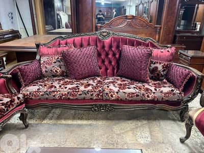 طقم كنبايات حفر ملكي خشب زان خمس قطع وطاولة