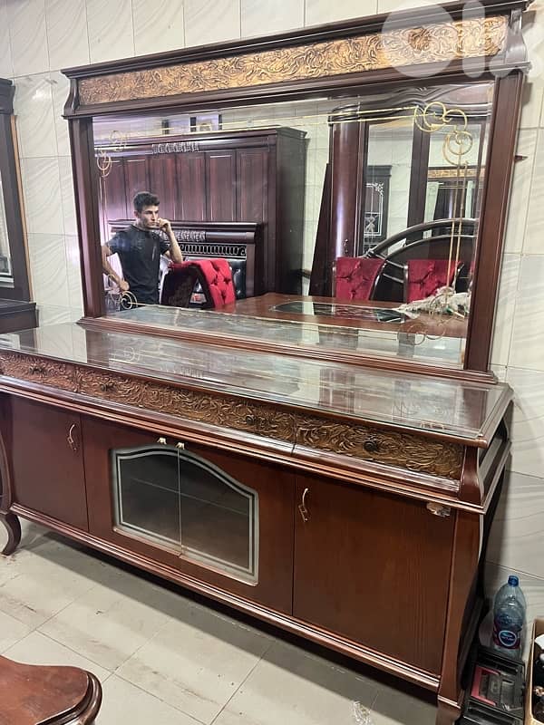 غرفة سفرة خشب زان ملبسة قشرة شبه جديدة 3