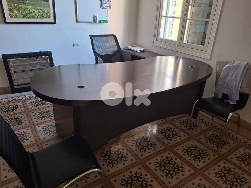 Complete Office Furniture Set – Desks, Chairs & Cabinets 1