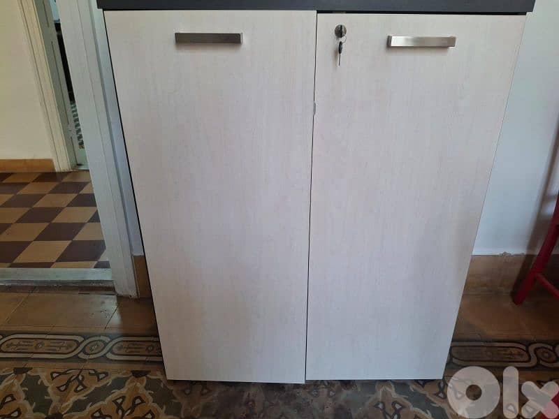 Complete Office Furniture Set – Desks, Chairs & Cabinets 5