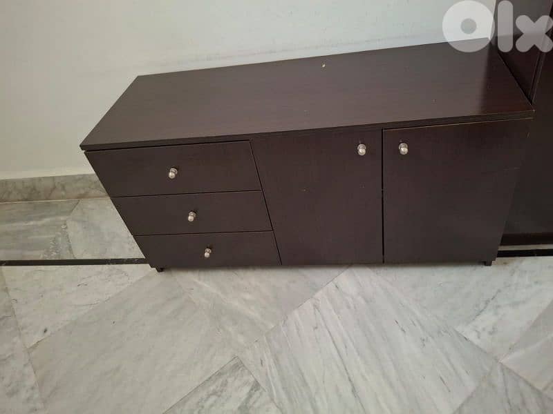 Complete Office Furniture Set – Desks, Chairs & Cabinets 9