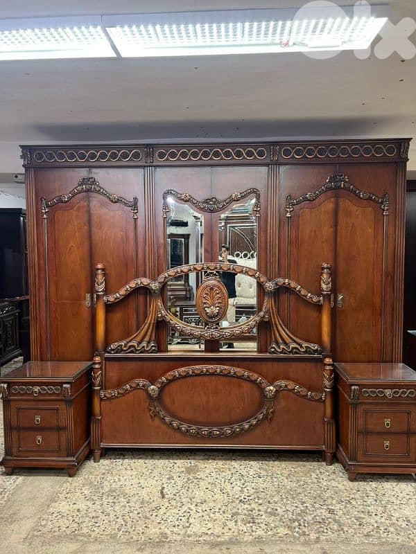 اوضة نوم خشب زان ولاتي كلا ملبسة قشر 1