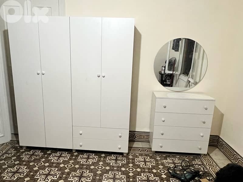 خزانة 4 درف مع شفنيرة ومراية جديدة من المعمل بافضل الاسعار 0