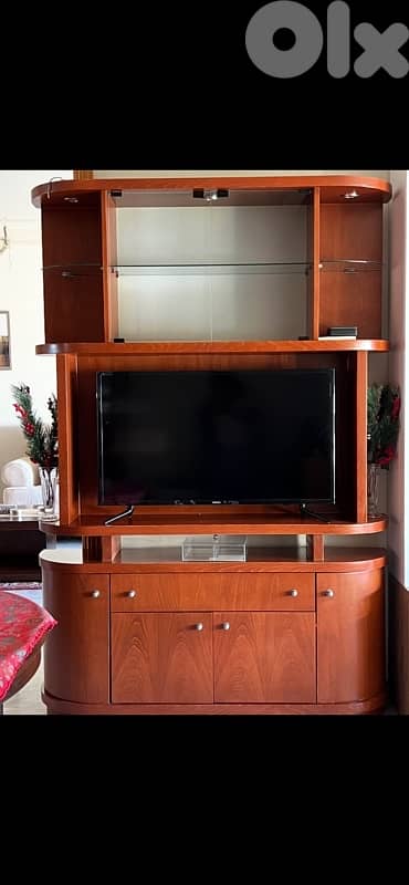 TV UNIT AND TABLE wood not lamaica