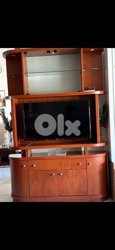 TV UNIT AND TABLE wood not lamaica 1