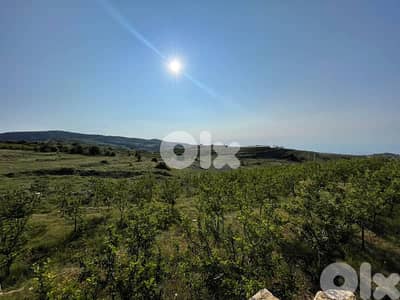 Land For Sale In Hadath El Jebbeh  - أرض للبيع في حدث الجبة