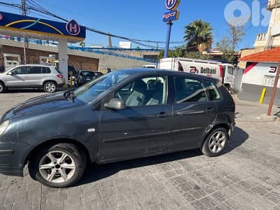 فولكسفاغن بولو 2003