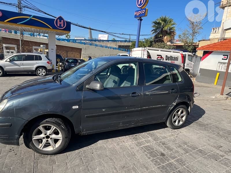 فولكسفاغن بولو 2003 0