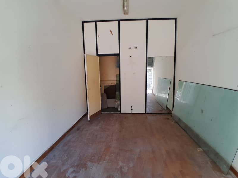Shop for Rent in Achrafieh – Geitawi | 20 sqm محل للإيجار في الأشرفية 0