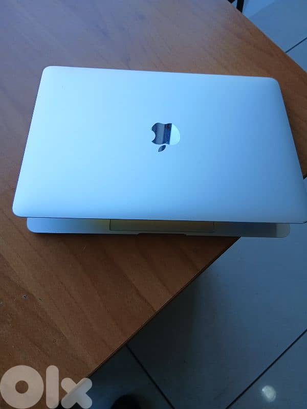 macbook 1