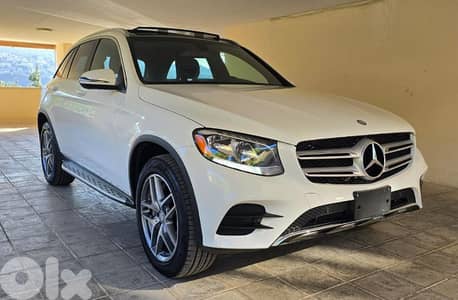 MERCEDES-BENZ GLC 300 2017 4MATIC!! CLEAN CARFAX 59,000 MILES !