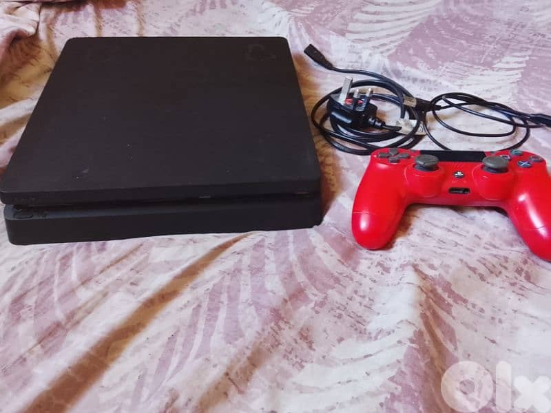 PS4 slim 0