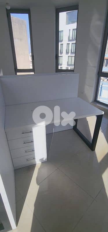 Office - Open space desks 0