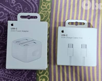 شاحن ايفون ووصلة جداد اصليات