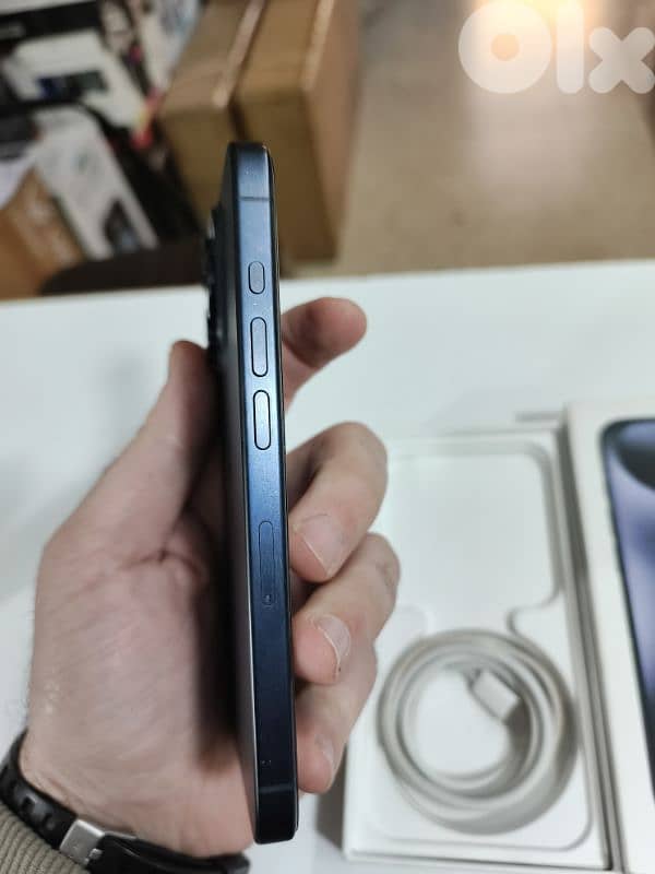 apple iphone 15 pro 256gb 7