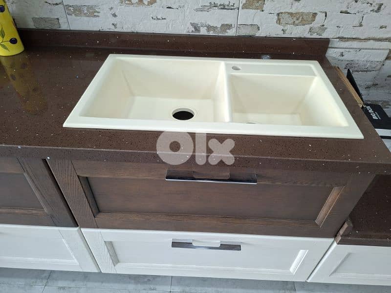 Brand New Oak Kitchen Display 6