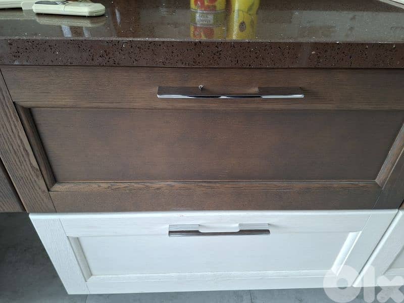 Brand New Oak Kitchen Display 7