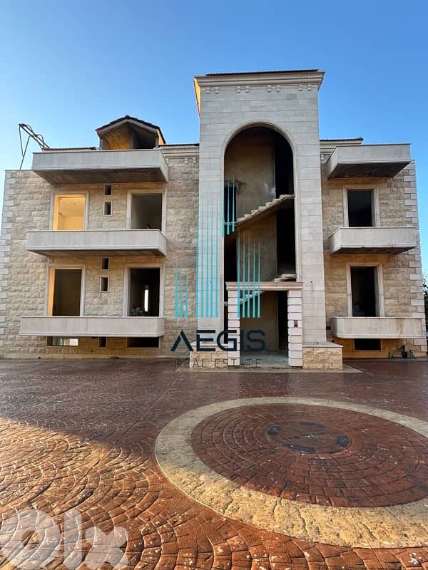 building for sale souk lgharb aley - مبنى للبيع سوق الغرب عاليه 4