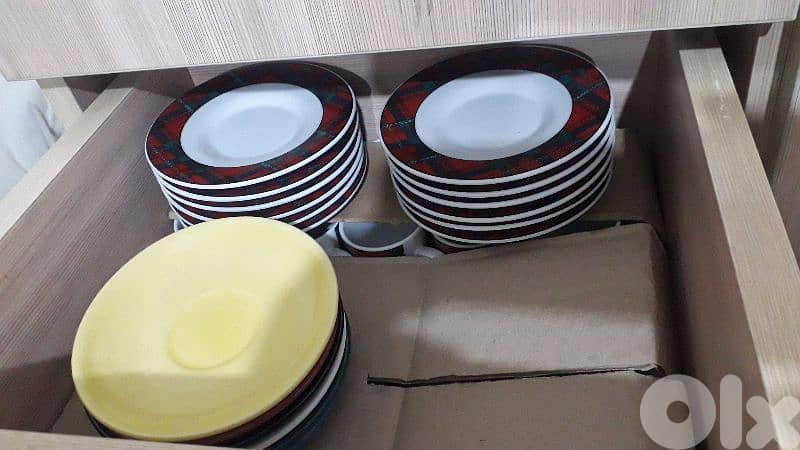 طقم فناجين واكواب جديدة 1