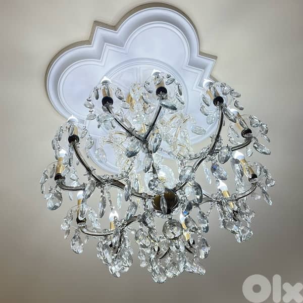 Pair of original Marie Thérèse chandeliers in excellent, like-new 2