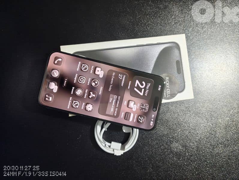 15 pro max 256 Black 3