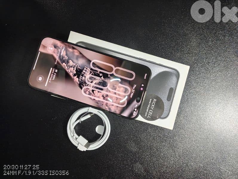 15 pro max 256 Black 6