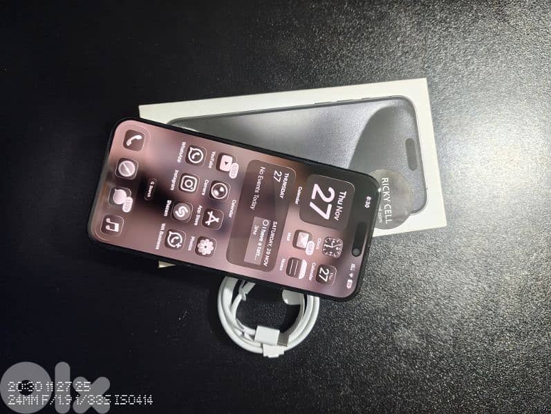 15 Pro Max 256 Black 3