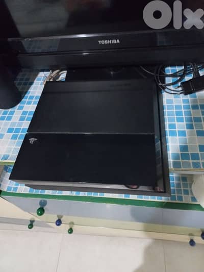 playstation 4بليستيشن  للبيع شبه جديده